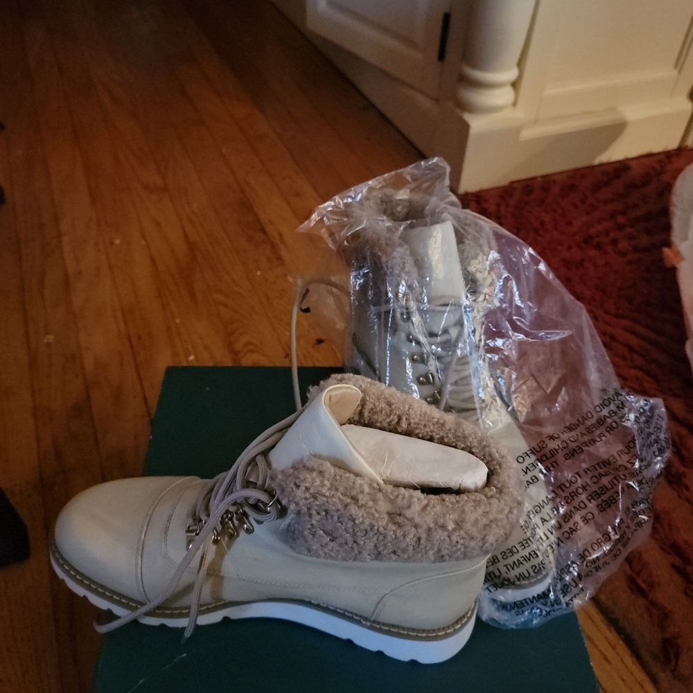 Sz 12 Aerosole taupe boots